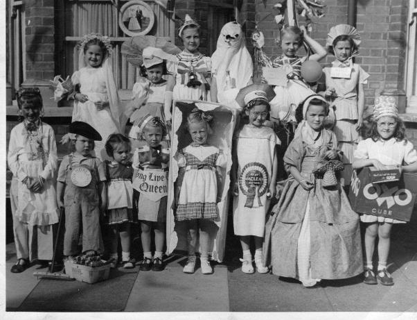 14 children in fancy dress