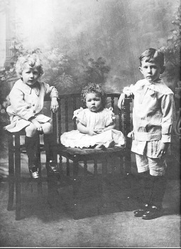 Healey children: Arthur, Iris and Bill